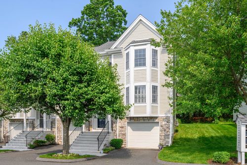 2006-2006 Hancock Dr, Danbury, CT, 06811-2648 | Card Image