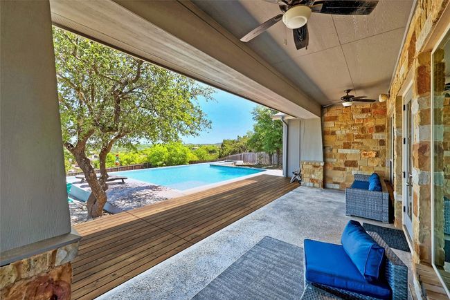Sit back and relax! Enjoy your morning coffee and the nature that surrounds you...it is a paradise you will not want to escape. | Image 29