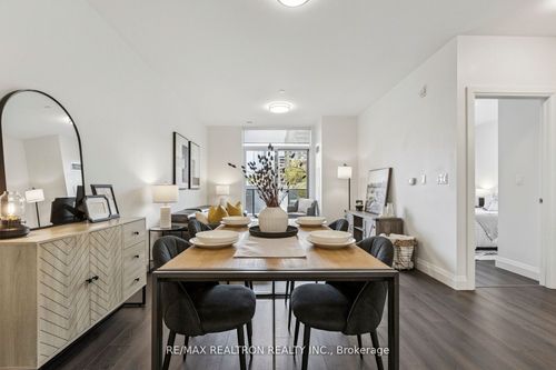 313-399 Queen St S, Kitchener, ON, N2G0C4 | Card Image