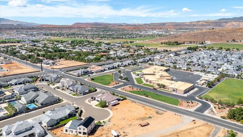 21-711 E Crew Ct, Washington, UT, 84780-3449 | Card Image