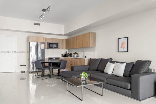 unit-502-2960 Ne 207th St, Aventura, FL, 33180-1449 | Card Image