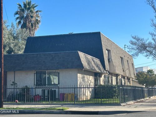 246 E 21st Street, San Bernadino, CA, 92404 | Card Image