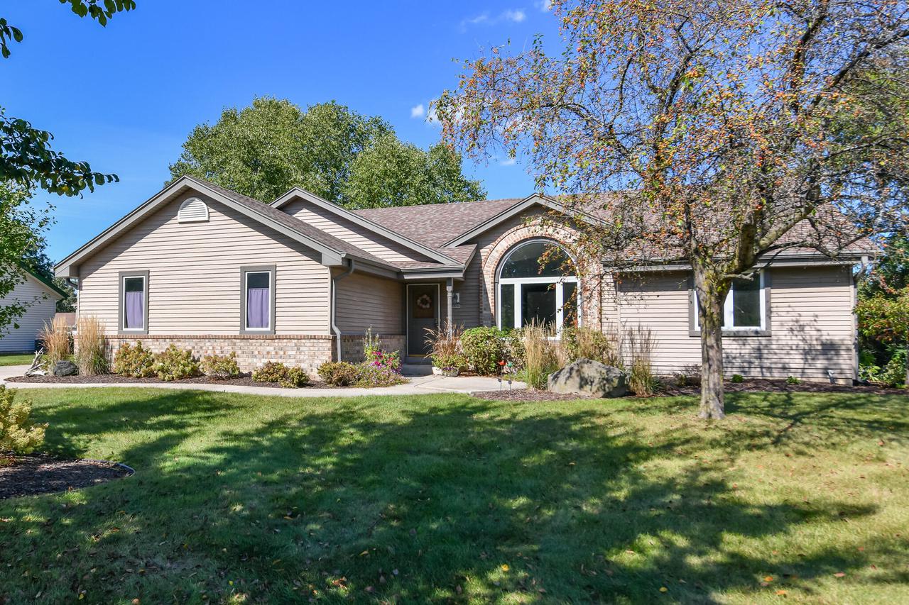 Travis Ln, Franklin, WI 53132