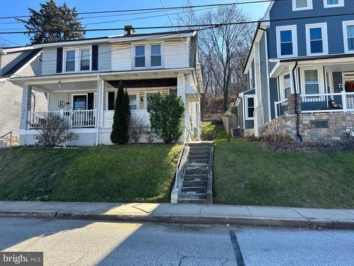 217 Moorehead Ave, CONSHOHOCKEN, PA, 19428-2929 | Card Image