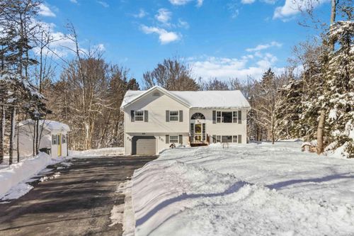 83 Joan Dr, Beaver Bank, NS, B4E3J1 | Card Image