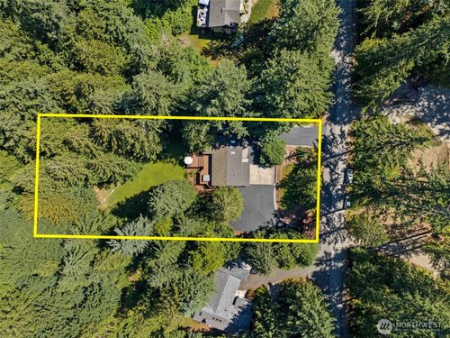 25260 Se Mirrormont Way, Issaquah, WA, 98027-7342 | Card Image