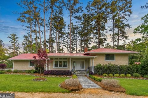 135 E Lakeview Dr Ne, Milledgeville, GA, 31061-9059 | Card Image