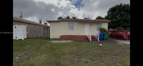 2760 Nw 11th Ct, Fort Lauderdale, FL, 33311-5725 | Card Image