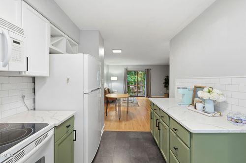 unit-b-111 Weatherstone Dr, Chapel Hill, NC, 27514-1590 | Card Image