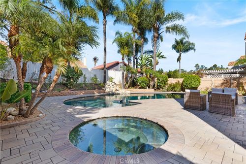 15 Rustic Glen Dr, Pomona, CA, 91766-4834 | Card Image