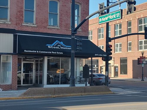 36 N Broadway, Aurora, IL, 60505-3312 | Card Image