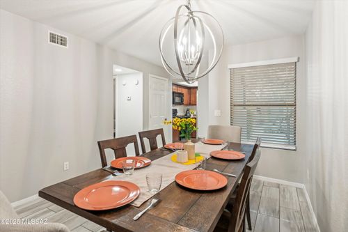 1104-5800 N Kolb Rd, Tucson, AZ, 85750-0910 | Card Image