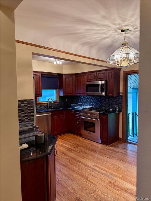 26761 Hickler Ln, Harrison Township, MI, 48045-2549 | Card Image