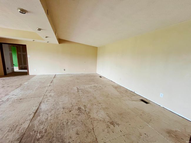 4524 E 800 N, House other with 1 bedrooms, 1 bathrooms and null parking in Ossian IN | Image 21