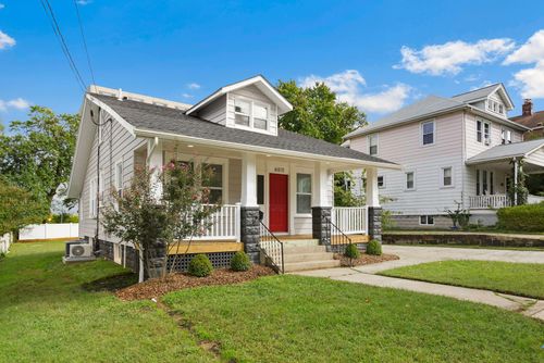 6011 44th Ave, HYATTSVILLE, MD, 20781-1503 | Card Image