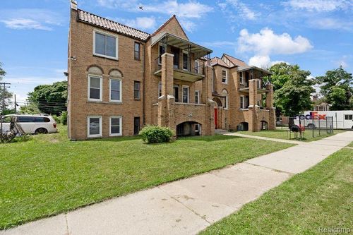 13535 La Salle Blvd, Detroit, MI, 48238-3493 | Card Image