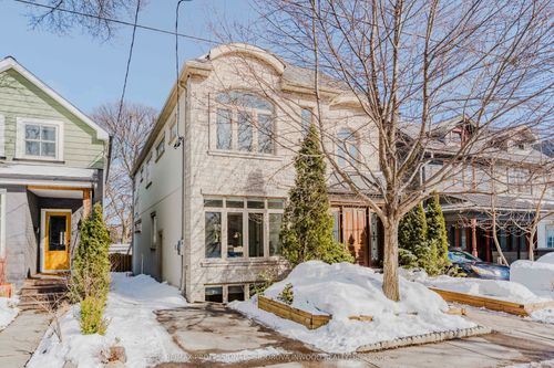 57 Lavinia Avenue, Toronto, ON, M6S3H9 | Card Image