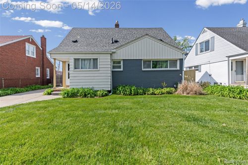 20704 Lancaster St, Harper Woods, MI, 48225-1636 | Card Image