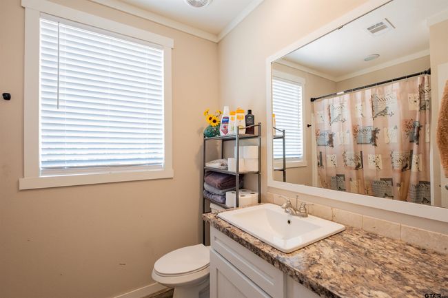 18877 County Road 15, House other with 3 bedrooms, 2 bathrooms and null parking in Tyler TX | Image 15