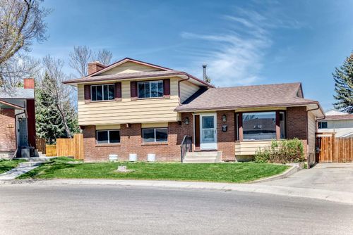 28 Rundlelawn Pl Ne, Calgary, AB, T1Y3P5 | Card Image