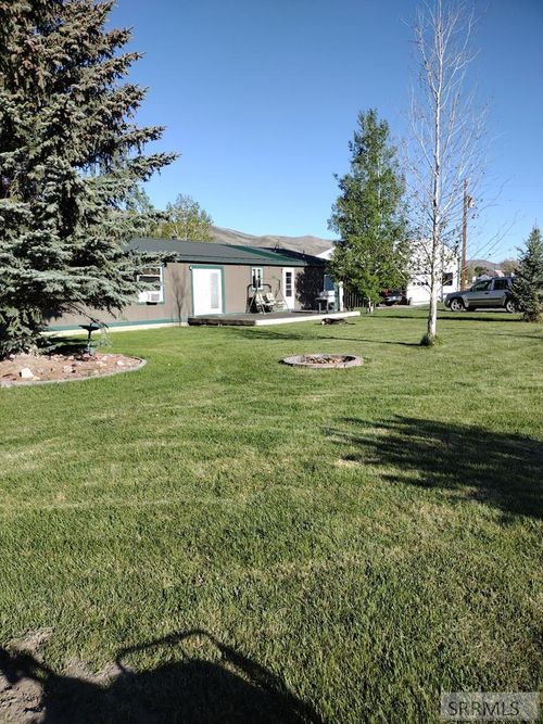 3195 N 3350 W, Moore, ID, 83255-8760 | Card Image