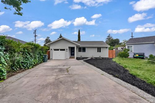 100 Ross St, Vallejo, CA, 94591-5515 | Card Image