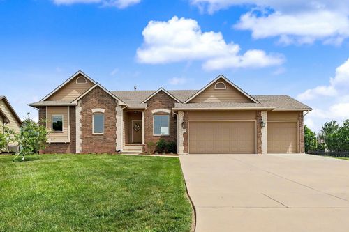 2414 N Castle Rock St, Wichita, KS, 67228-8735 | Card Image