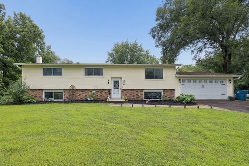 12793 Black Rd, MORRISON, IL, 61270-9394 | Card Image