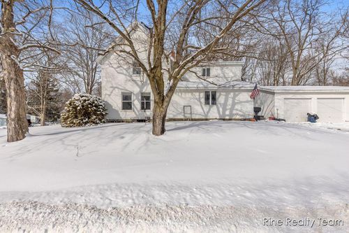 321 E Fenton St, Union City, MI, 49094-1114 | Card Image