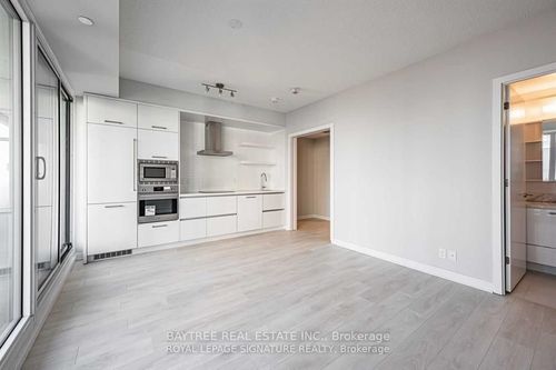1701-2221 Yonge St, Toronto, ON, M4S0B8 | Card Image