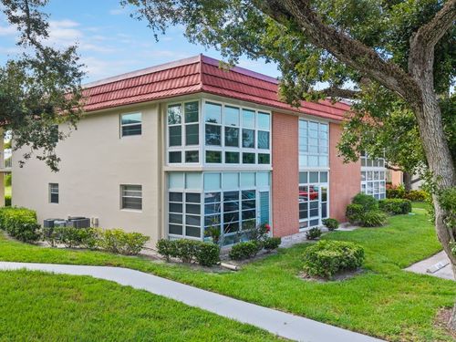 205-32 Pine Arbor Ln, VERO BEACH, FL, 32962-4676 | Card Image