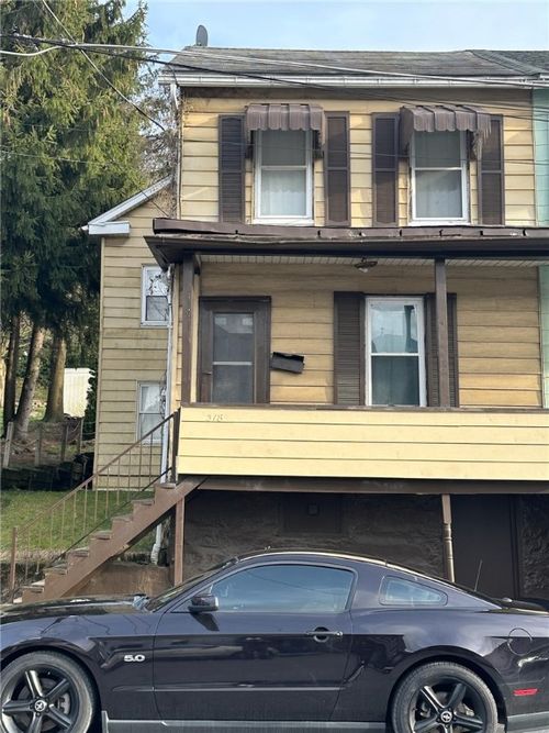 318 W Abbott St, Lansford, PA, 18232-1803 | Card Image
