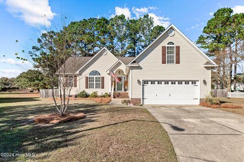 114 Iverson Ln, New Bern, NC, 28562-8626 | Card Image