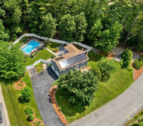 3 Redwood St, Townsend, MA, 01469-1319 | Card Image