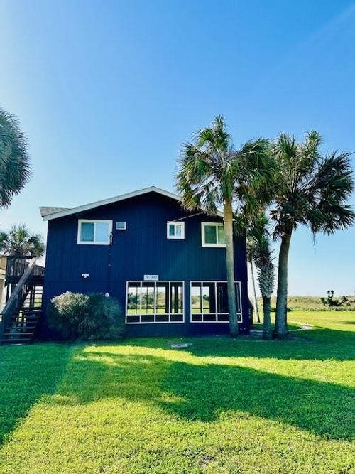 656 Beachfront Dr, Matagorda, TX, 77457 | Card Image