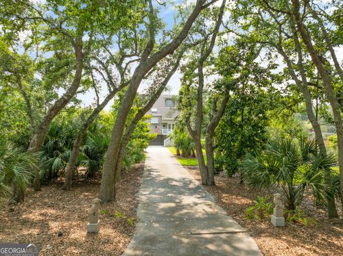 207 Military Rd, Saint Simons Island, GA, 31522-2723 | Card Image
