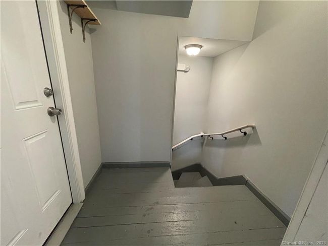 Front hallway | Image 17