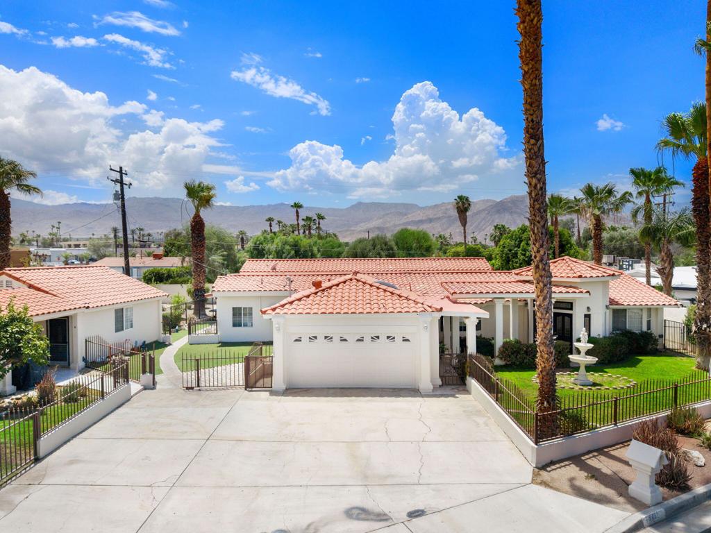Residential Income in Palm Desert