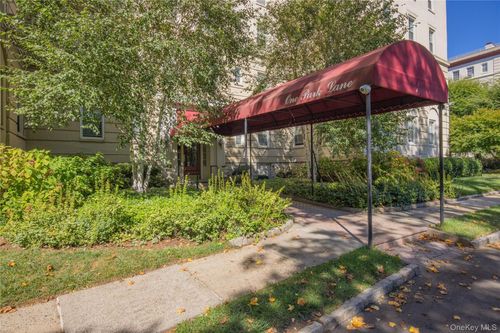 apt-4a-1 Park Ln, Mount Vernon, NY, 10552-3429 | Card Image