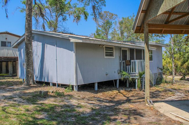 67 Sw 283 Rd Ave, House other with 2 bedrooms, 2 bathrooms and 1 parking in Steinhatchee FL | Image 4