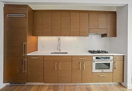 apt-8e-325 Lexington Ave, New York, NY, 10016-2693 | Card Image