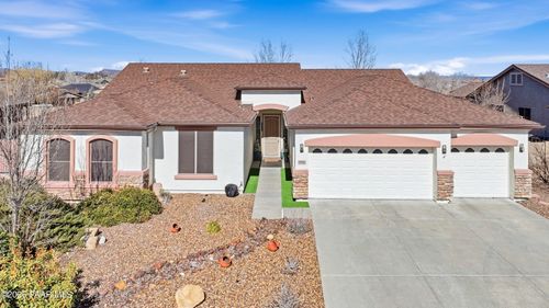 1535 E Yorkshire Ave, Chino Valley, AZ, 86323-7147 | Card Image