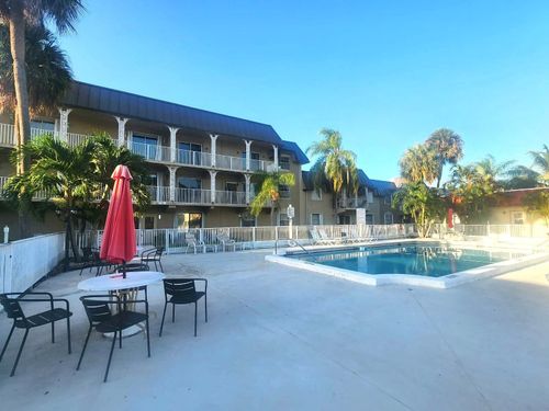 210-501 Se 8th St, Deerfield Beach, FL, 33441-5531 | Card Image