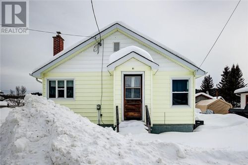 49 Evergreen St, Levack, ON, P0M2C0 | Card Image