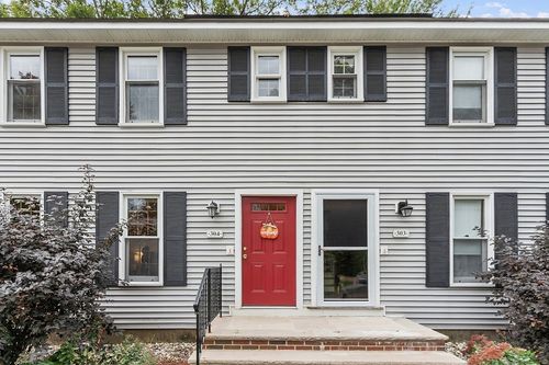 unit-304-20 Woodland Dr, Lowell, MA, 01852-5154 | Card Image