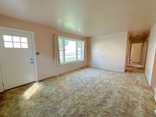 703 Iowa Ave, Streator, IL, 61364-2430 | Card Image