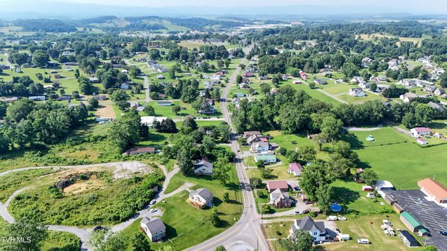 517 W Glade St, House other with 3 bedrooms, 3 bathrooms and null parking in Glade Spring VA | Image 63