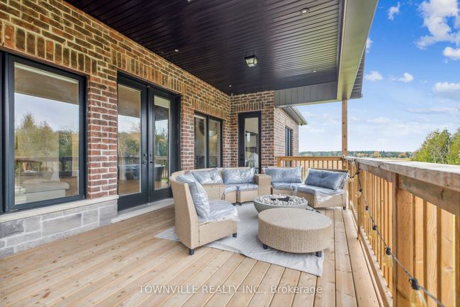 9042 Sideroad 10, House other with 6 bedrooms, 4 bathrooms and 12 parking in Georgetown ON | Image 10