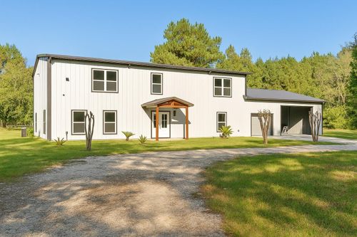 111 10th St, Shepherd, TX, 77371-1702 | Card Image