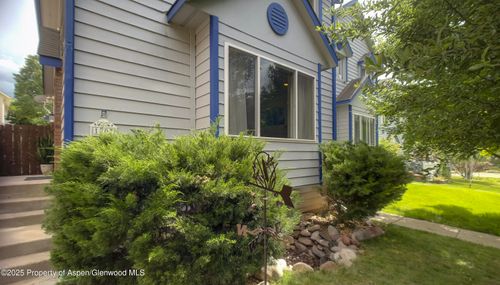 1207 Mountain Dr, Glenwood Springs, CO, 81601-4514 | Card Image